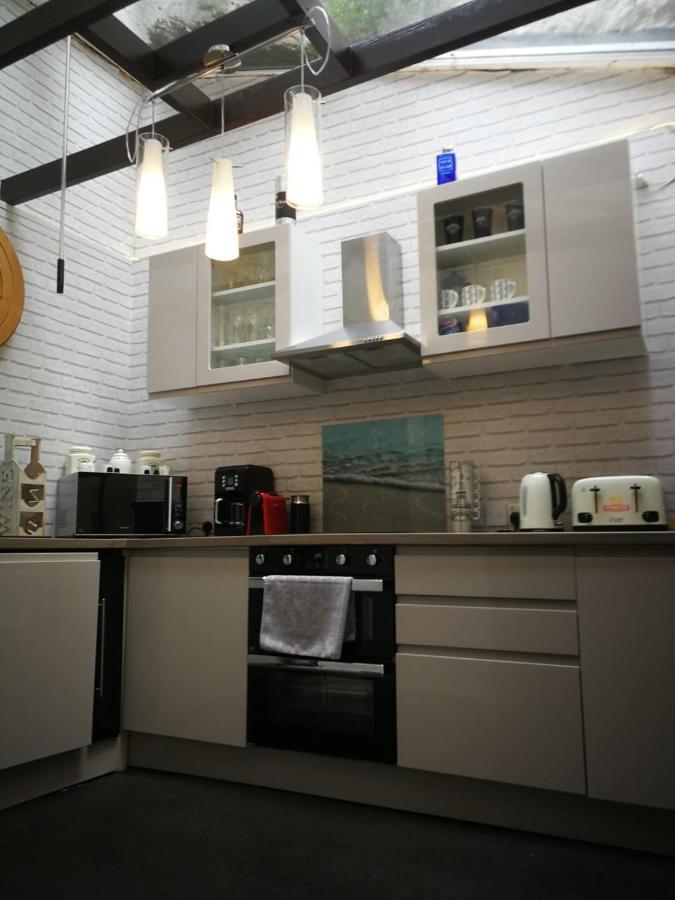 Three Sisters Cottage Торки Екстериор снимка